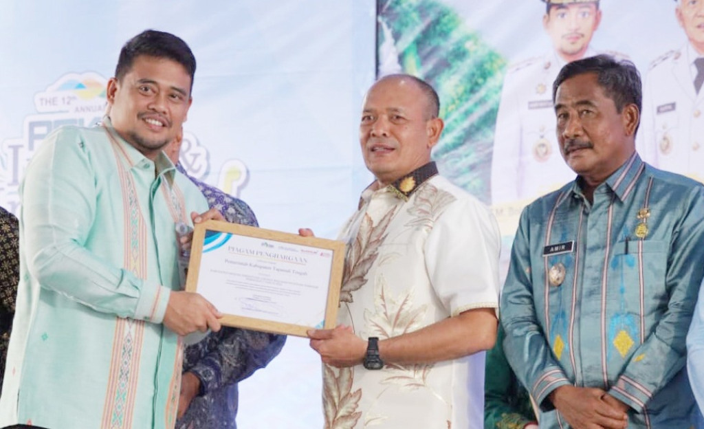 Pemkab Tapteng Peringkat 1 Capaian Realisasi Investasi Tahun 2025