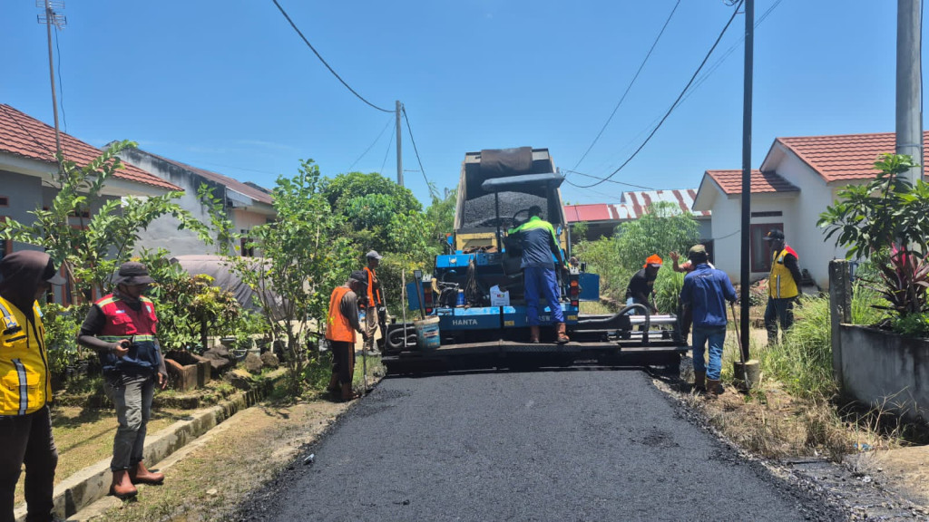 Pemkot Bengkulu Targetkan Perbaikan dan Pembangunan Jalan di 175 Titik