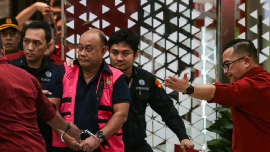 Penyimpangan Pengadaan Motor Listrik-Tablet-Sepatu dan TV Jerat Eks Kepala BGN