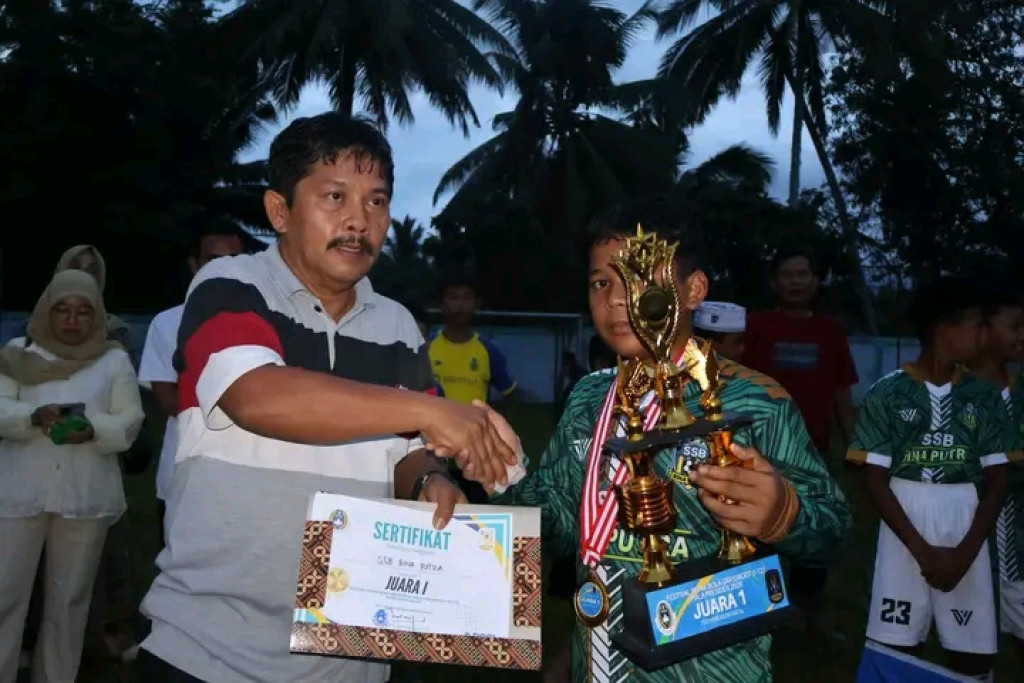 Pestival Sepak Bola Grassroot U-10 dan U-12 Piala Presiden Sukses Digelar PSSI Mandailing Natal