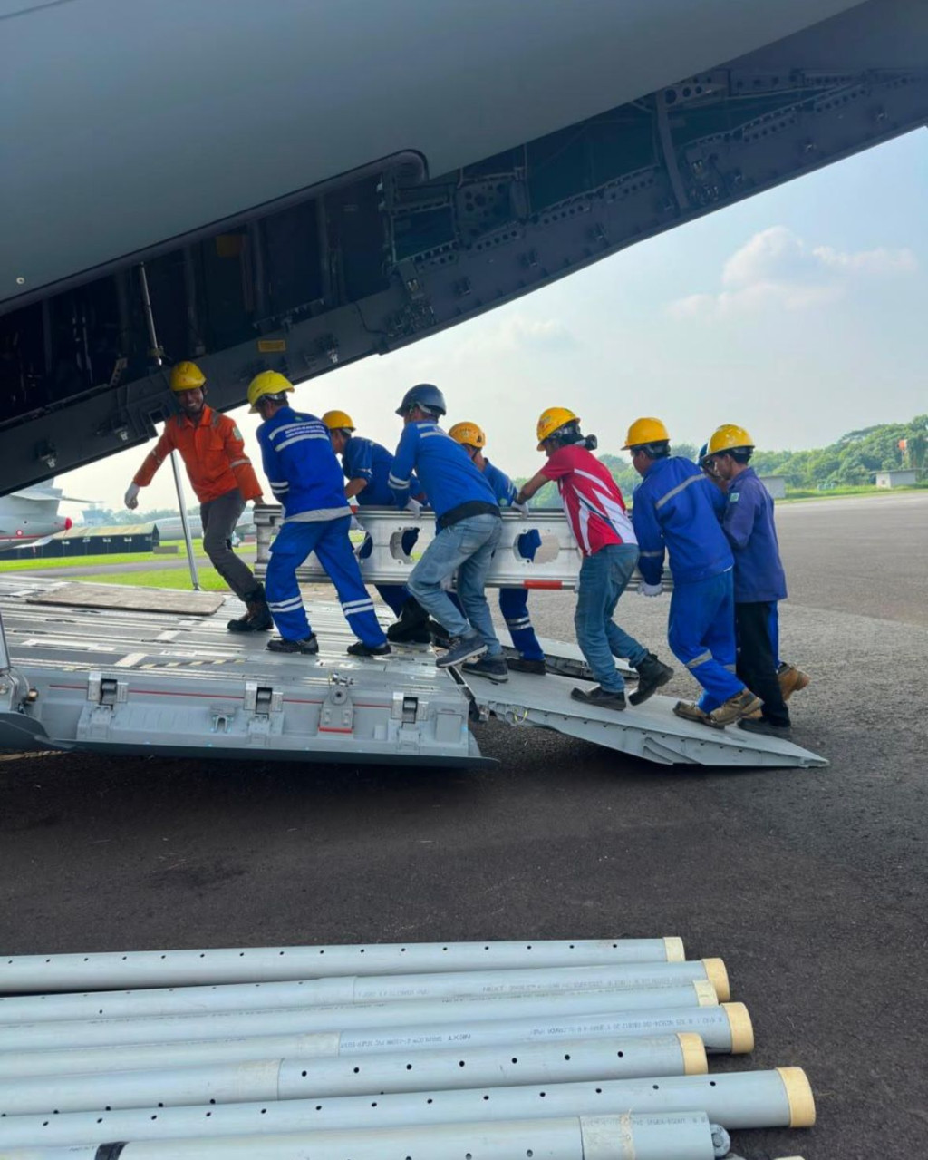 PLN Kerahkan Hercules & Menara Darurat, Percepat Pulihkan Listrik Sumut