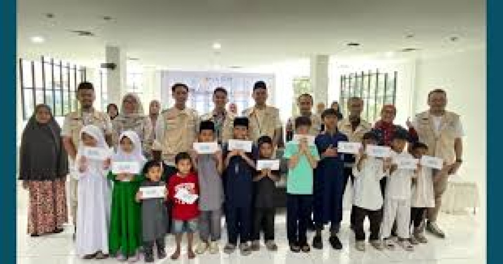 PLN UP3 Cianjur dan YBM PLN Perkuat Kepedulian Sosial melalui Muharram Berkah