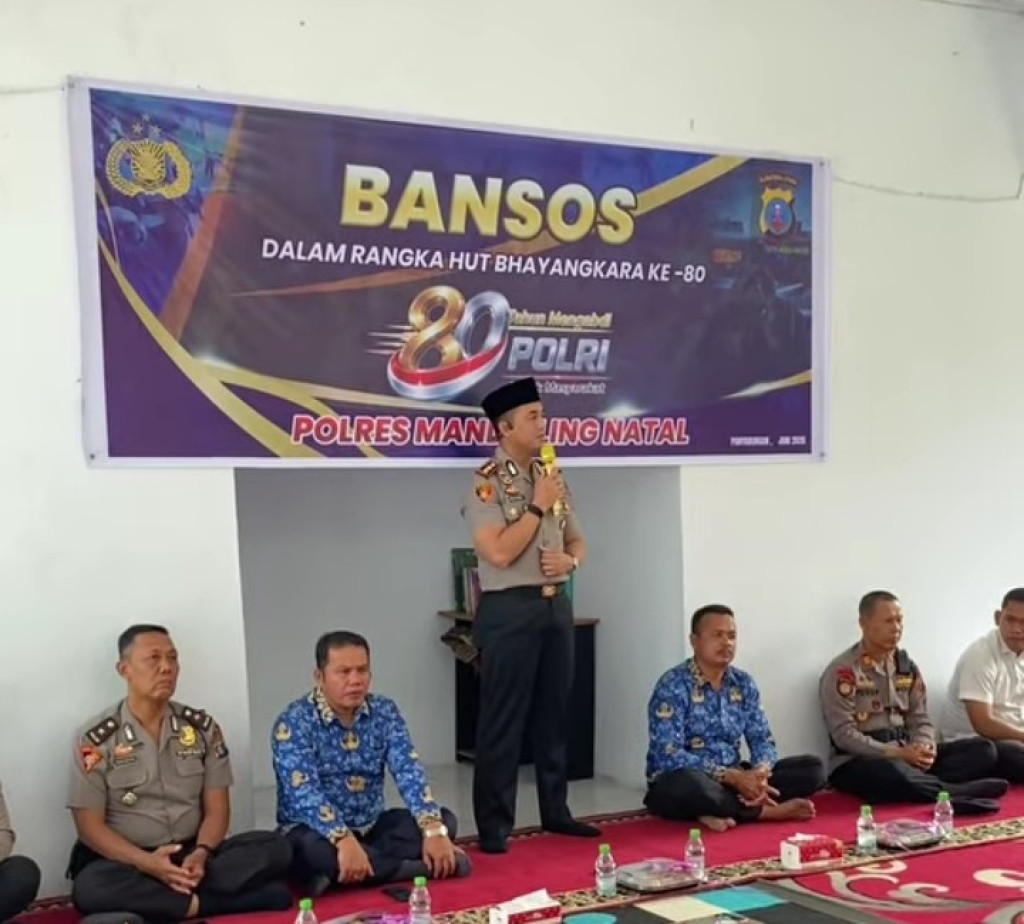 Polres Mandailing Natal Salurkan Bantuan Sosial ke Panti Asuhan Siti Aisyah Dalam Rangka HUT Bhayangkara ke-80