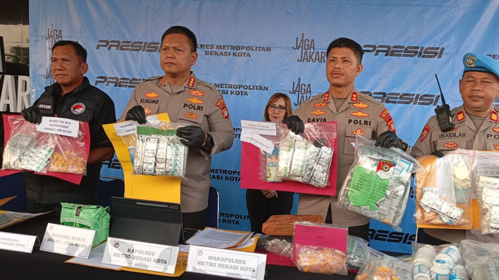 Polres Metro Bekasi Kota Bongkar Jaringan Sabu Sumatera-Bekasi-Bali, Lima Tersangka Ditangkap