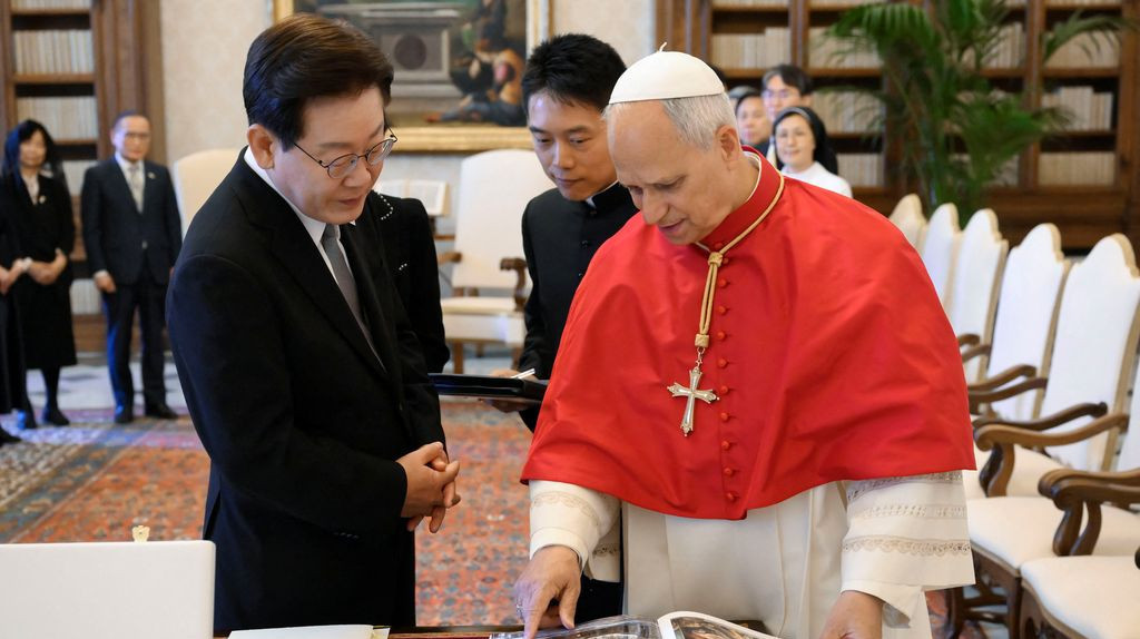 Presiden Korsel Kunjungi Paus Leo XIV, Minta Datangi Korea Utara