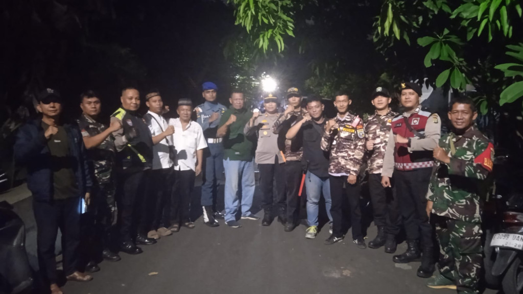 Ratusan Warga Kelapa Gading Barat Semarakkan Pawai Obor Muharam