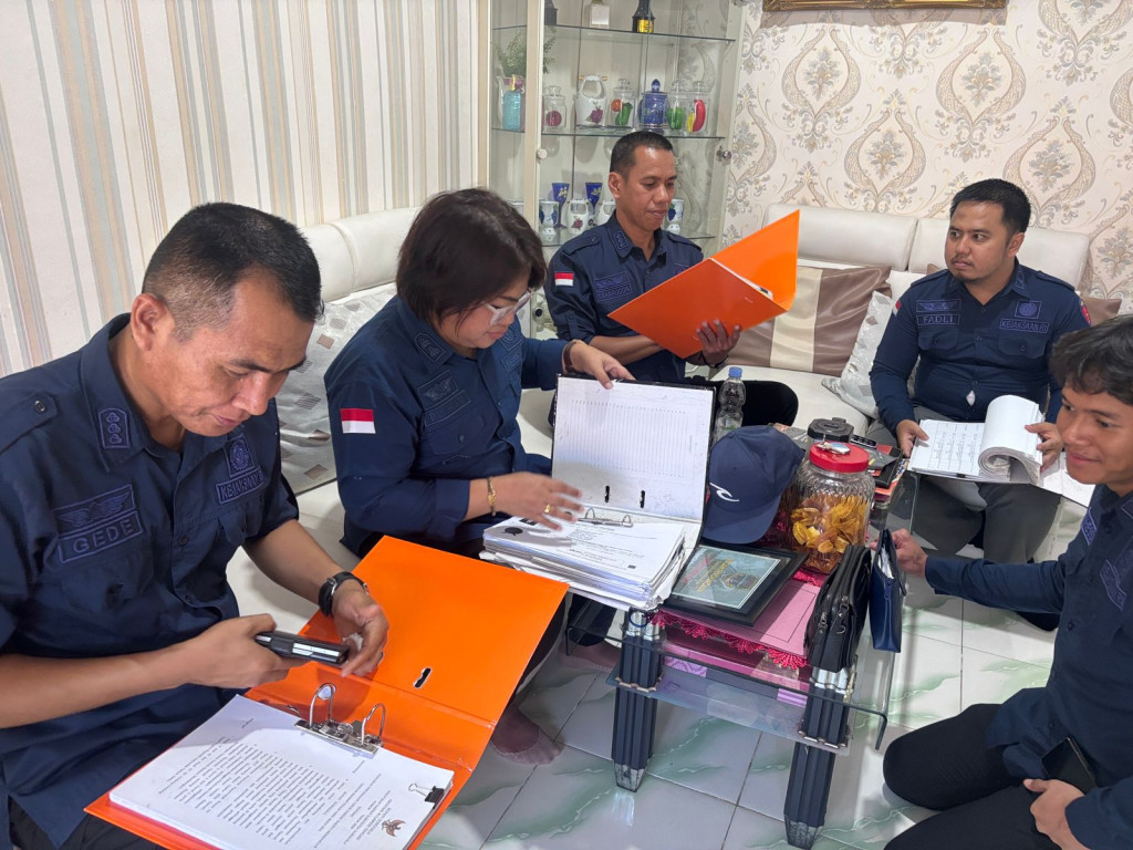 Sasar KSOP Palu dan Rumah Pejabat, Kejati Sulteng Sita Dokumen SPB dan Kwitansi Pajak Tambang
