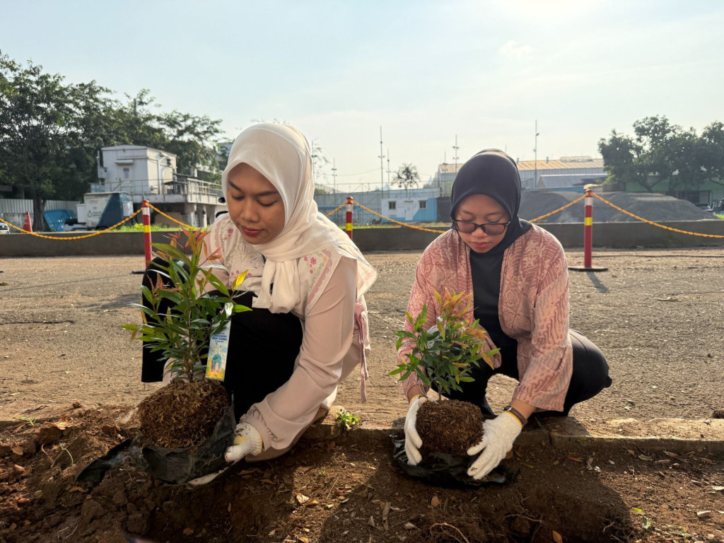 Satu Pegawai Satu Pohon, PLN UID Jakarta Raya Perkuat Budaya Peduli Lingkungan