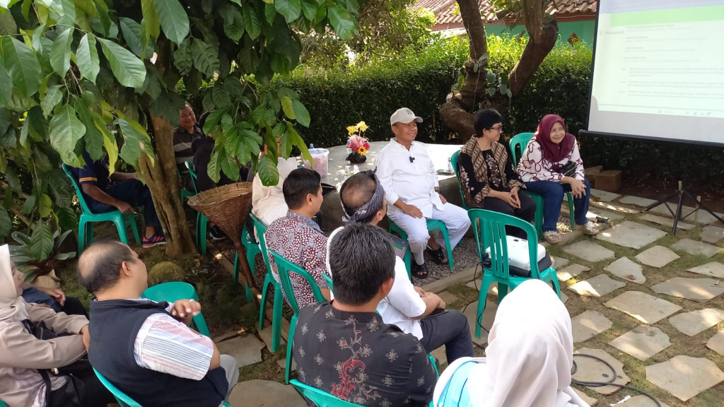 Sekda Sumedang Hadiri Piloting Penanganan Kemiskinan Berbasis Intervensi di Desa Cijeler