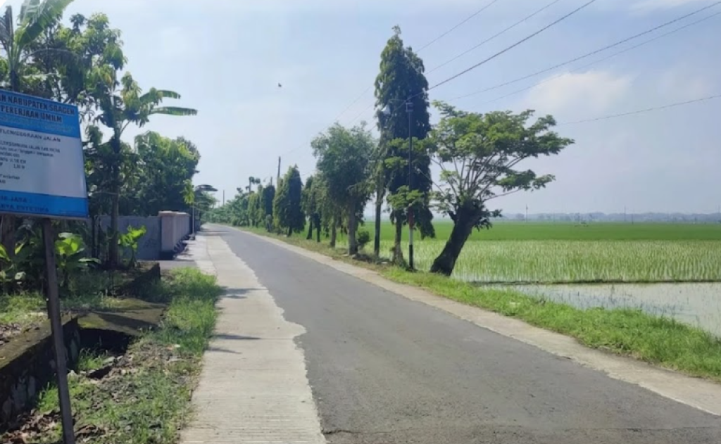 Viral Jalan Menuju Rumah Keluarga Istri Bahlil Mulus dan Lebar, Kades Akhirnya Angkat Bicara