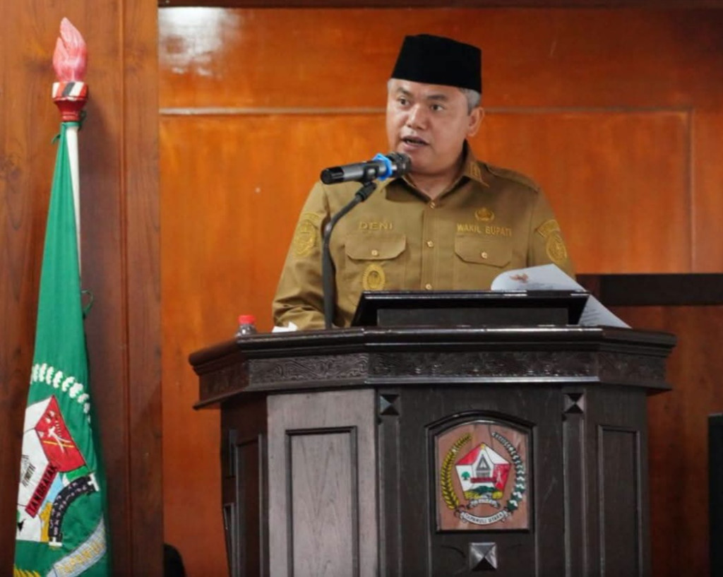 Wakil Bupati Taput Sampaikan Nota Pengantar Bupati Ranperda Pertanggungjawaban Pelaksanaan APBD 2025