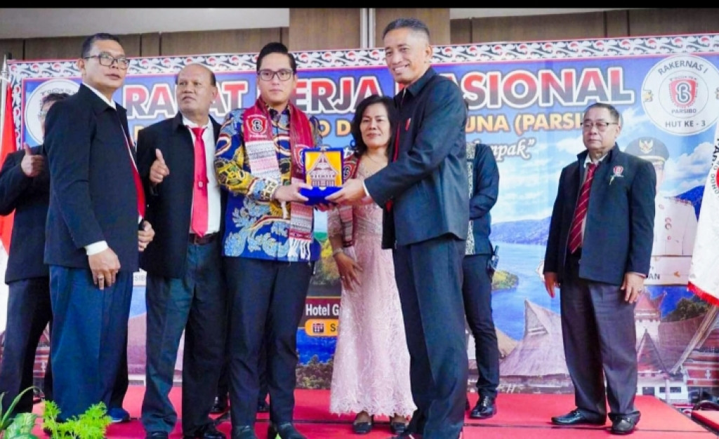 Walikota Medan Buka Rakernas PARSIBO , dan Harapkan PARSIBO Mampu Beradaptasi Agar  Tidak tertinggal laju Perkembangan Digital yang Begitu Cepat