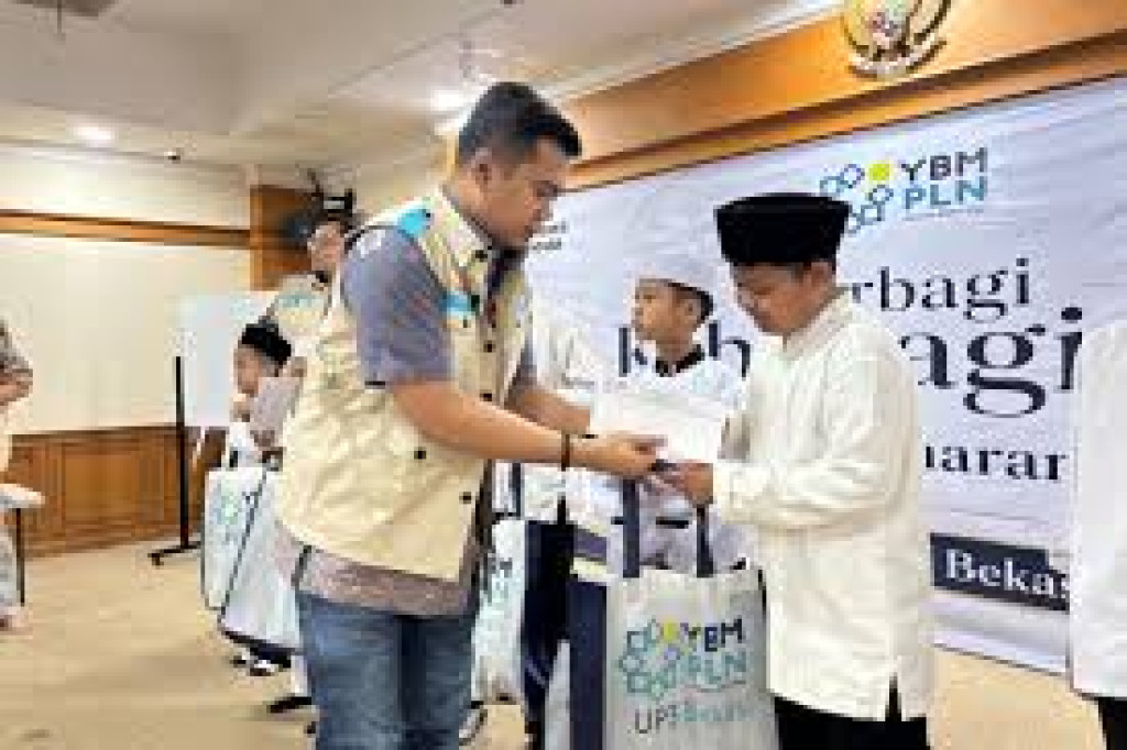 YBM PLN UP3 Bekasi Berbagi Kebahagiaan Muharram 1448H Bersama Anak Yatim Piatu