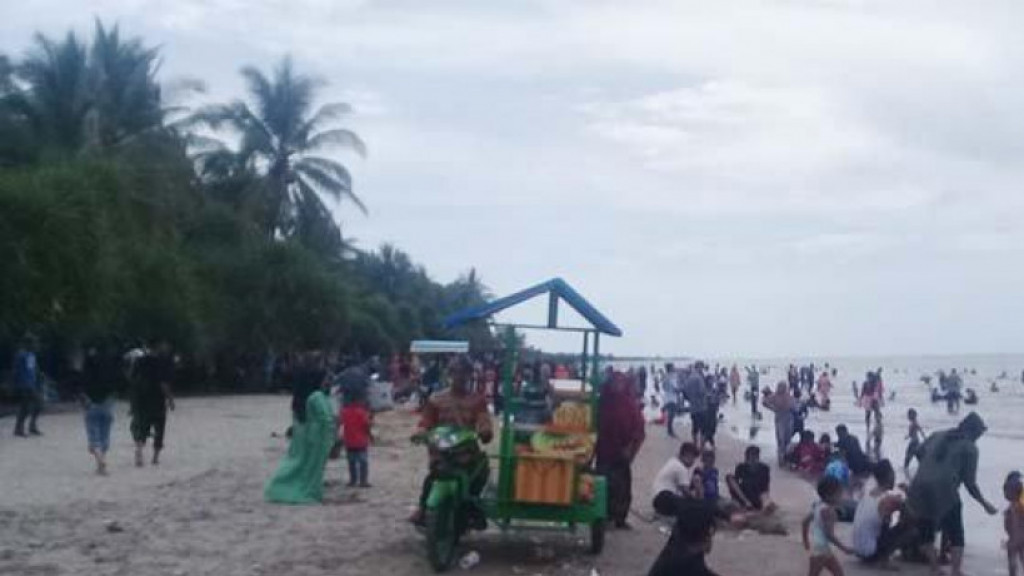 Pengunjung Wisata Pantai Aceh Timur Mencapai 24.659 Orang