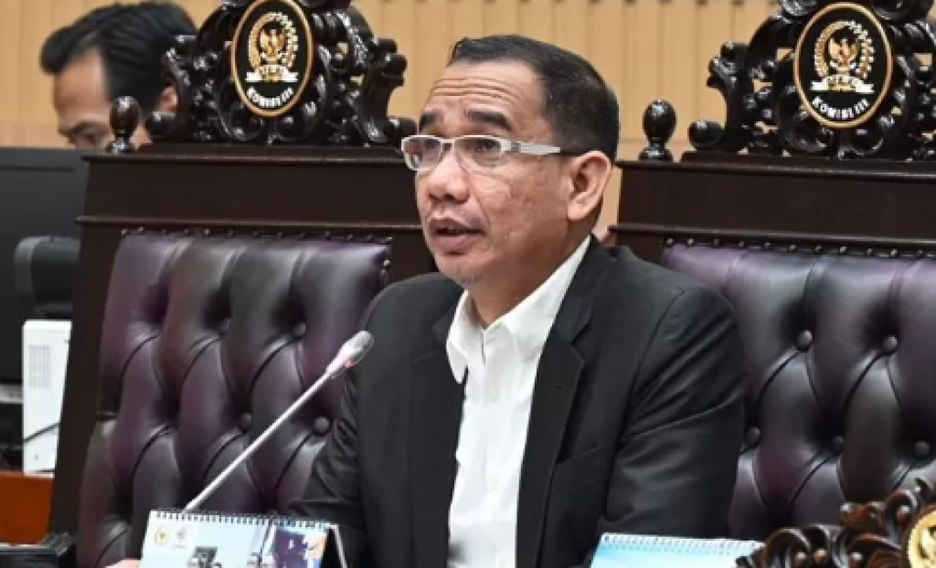 500 Ribu Penerima Bansos Main Judol, DPR Curiga Data PPATK Belum Valid