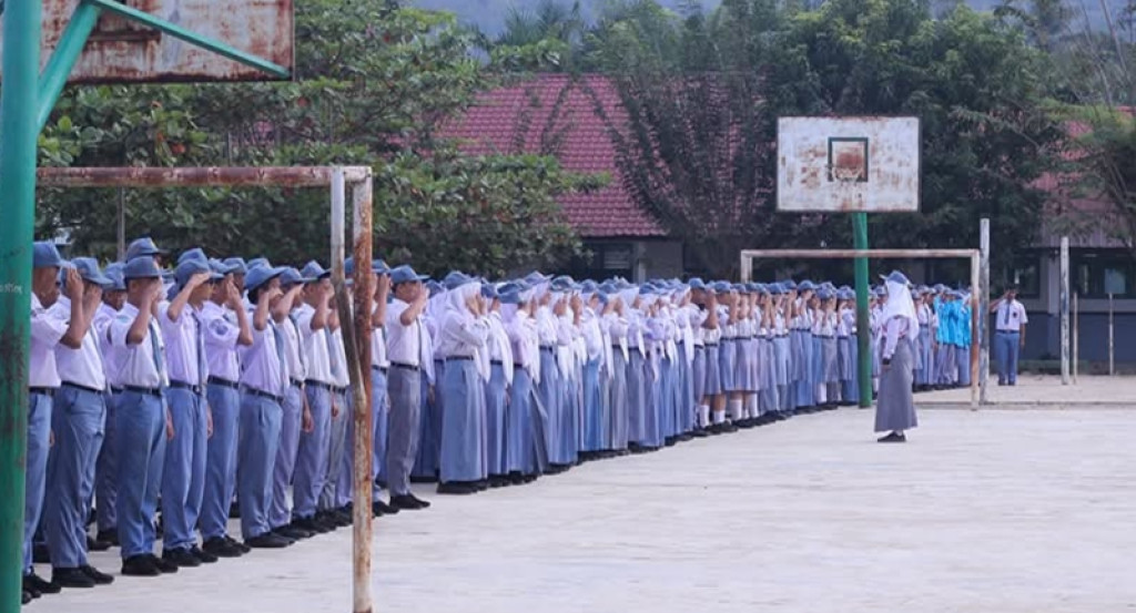 Belajar Di Sekolah Lima Hari, Di SMA N 1 Pinangsori Berjalan Lancar