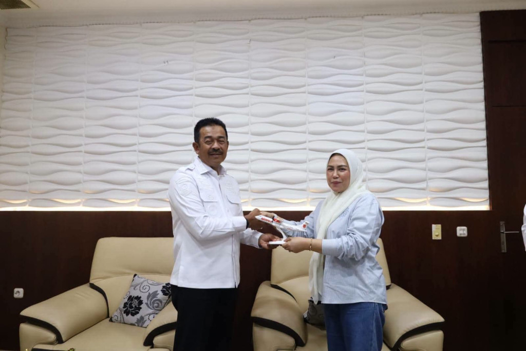 Akselerasi Konektivitas Udara: Bupati Madina Sambut Audensi Strategis Lion Air Group
