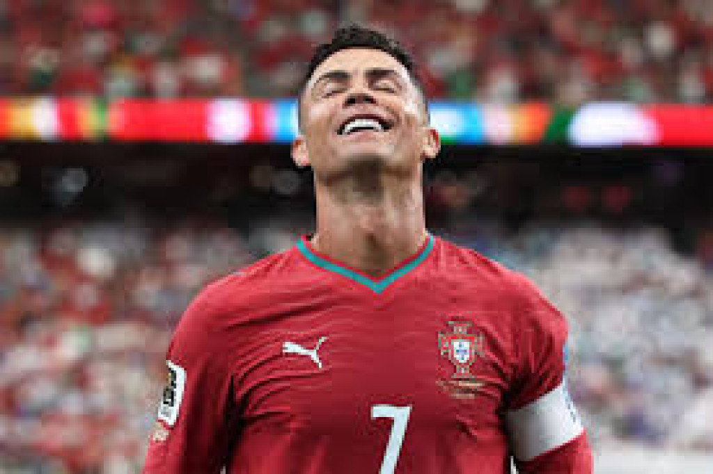 Aksi Menyentuh Ronaldo, Hibur Bocah Korban Gempa yang Kehilangan Kaki di Venezuela
