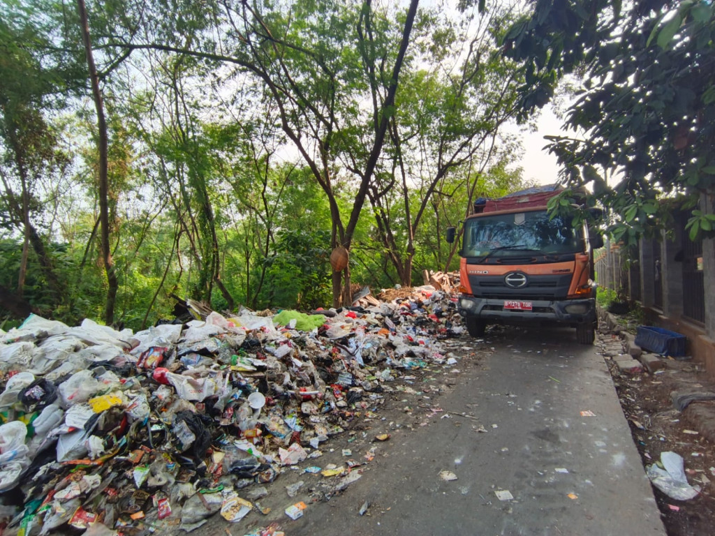 Atasi Penumpukan Sampah, Cakung Barat Kosongkan TPS Albo dan Perketat Pengawasan