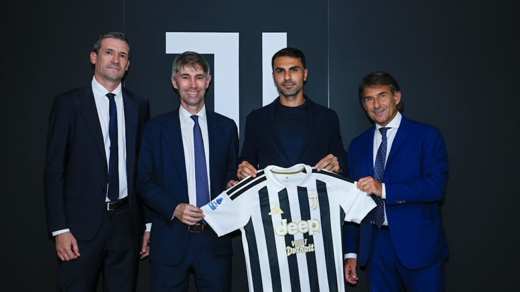 Batal Perpanjang Kontrak di Roma, Zeki Celik Resmi Merapat ke Juventus