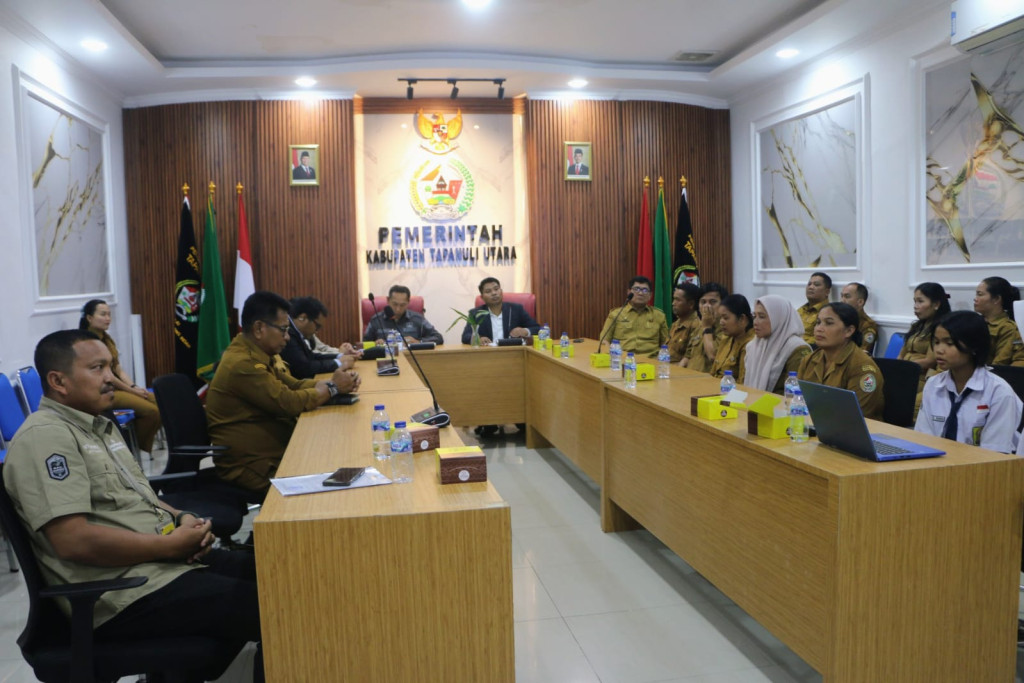 Bupati Tapanuli Utara Sambut Baik Bantuan Alat Marching Band dari PT Angkasa Pura Indonesia untuk SMP Negeri 2 Simangumban