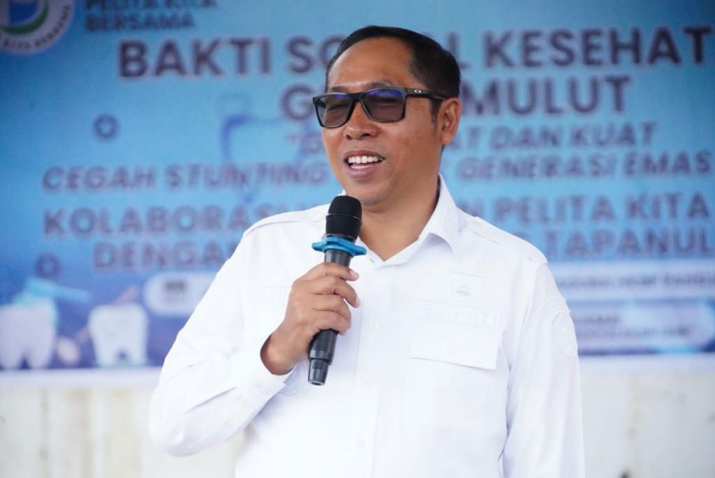 Bupati Taput Buka Baksos Kesehatan Gigi, Tegaskan Komitmen Cegah Stunting Demi Generasi Emas 2045