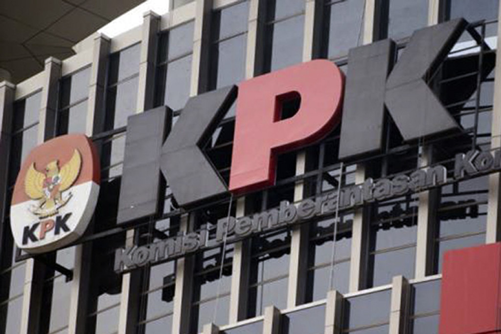 Diduga Peras Bawahan, Bupati Sukoharjo Terjaring OTT Bersama Barang Bukti Miliaran Rupiah