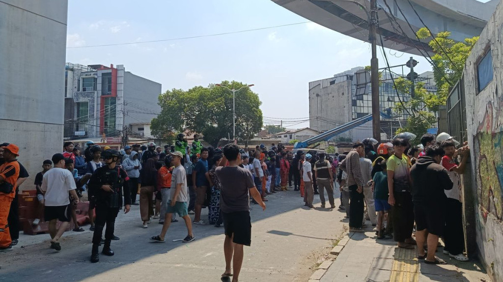 Difasilitasi Kapolda Metro, Warga dan Keluarga Korban Bentrokan di Menteng Berdamai