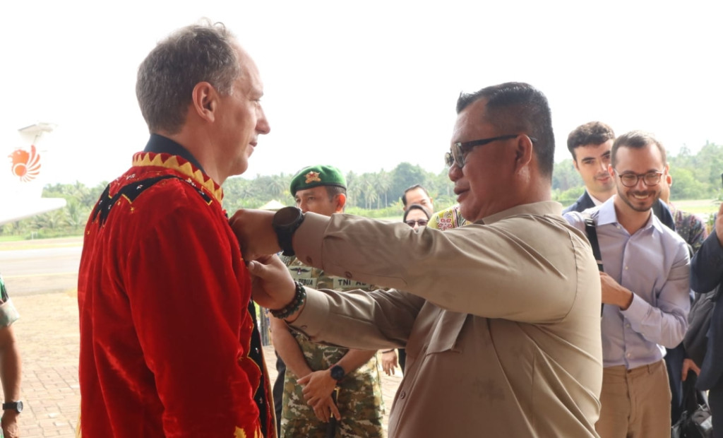 Dubes Prancis Kunjungi Pulau Nias, Jajaki Peluang Kerja Sama Sektor Pariwisata hingga Investasi