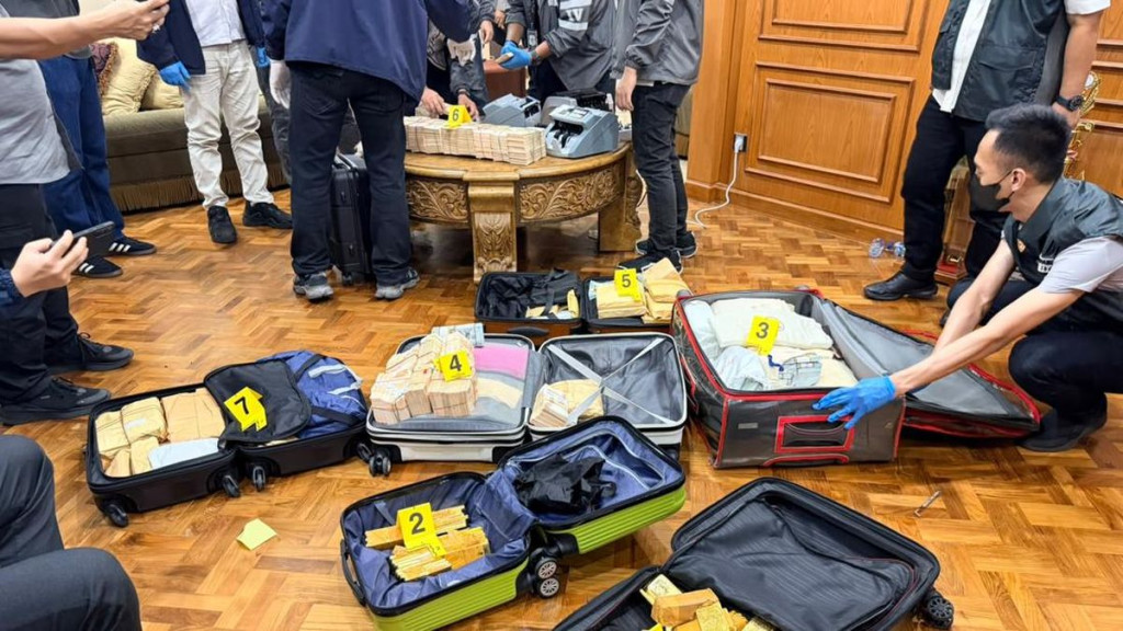 Fantastis! Polri Sita Ratusan Kg Emas dan Uang Asing Terkait Tiga Korupsi