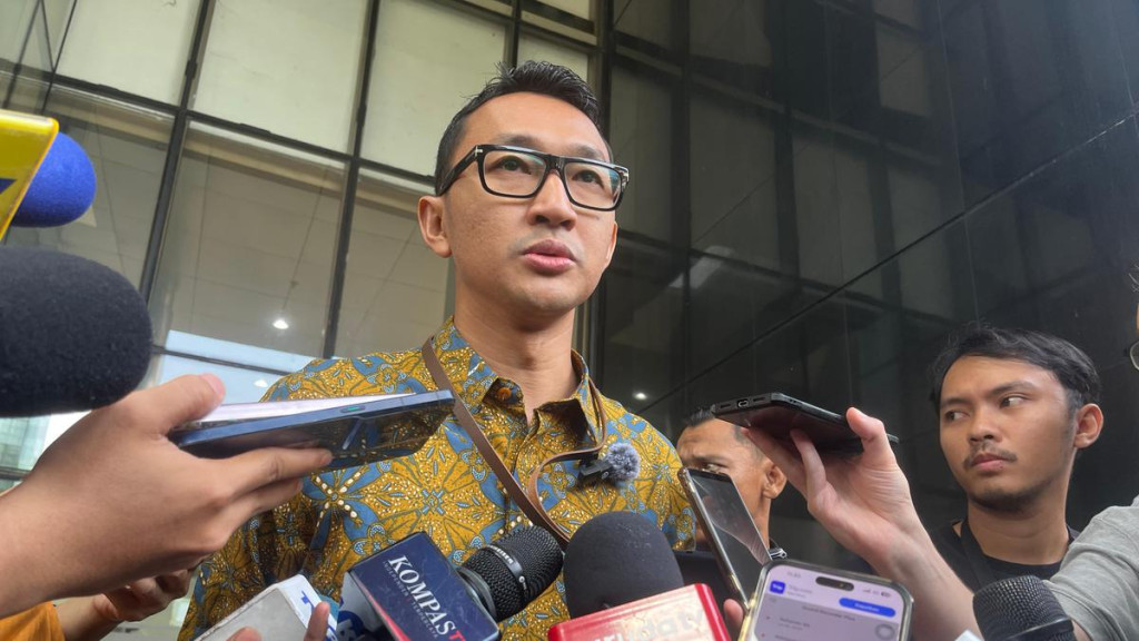 KPK: Suhardiman Amby Diduga Palak 914 Petani untuk Lepas Izin Hutan