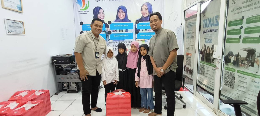 Lewat Jumat Berkah, BRI BO Gatot Subroto Berbagi