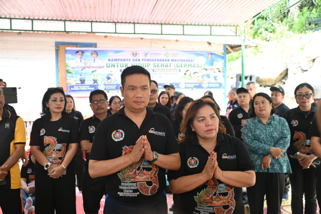 Meski Harus Melalui Kabupaten Tetangga, Oloan Kunjungi Dusun Sibual Sihonongan Paranginan