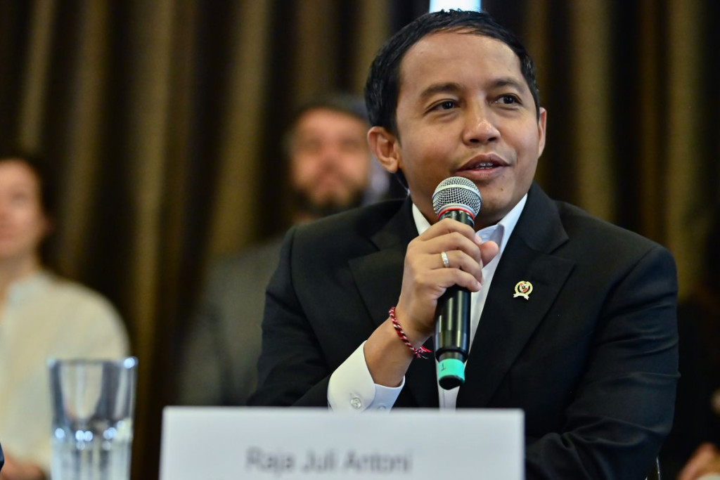 Nama Raja Juli Terseret Dugaan Amplop Bupati Kuansing, DPR Minta KPK Usut