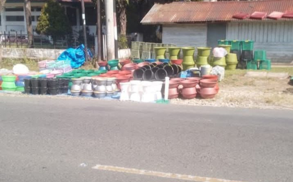 Pemkab Dairi Diminta Tertibkan Pedagang Liar