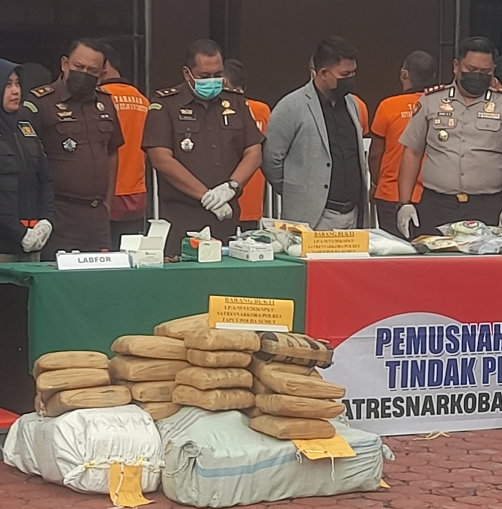 Pemusnahan Barang Bukti Narkotika oleh Satres Narkoba Polres Tapanuli Utara