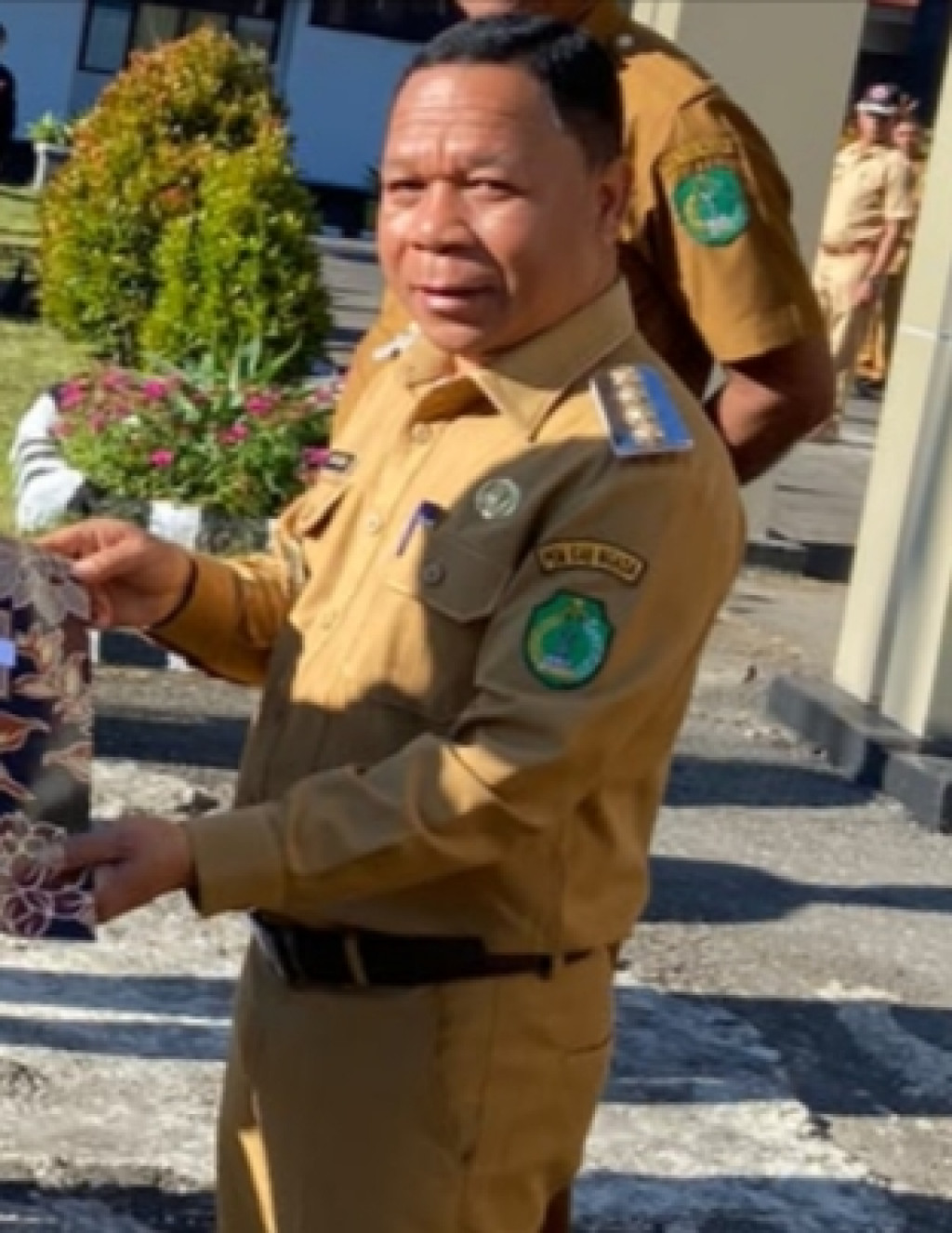 Penantian Puluhan Tahun Berakhir! Takatunga 1 Akhirnya Terang, Bupati Ngada Bawa Listrik, Bangun Poskesdes, dan Pastikan Pelosok Tak Lagi Tertinggal