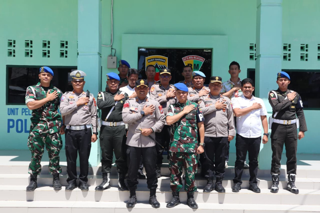 Perkuat Sinergitas TNI–Polri, Kapolres Toba Sambangi Subdenpom I/2-6 Balige