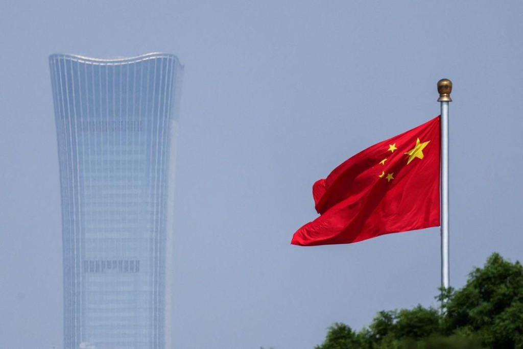 Pilot Pesawat yang Tabrak Menara CITIC Diduga Bertindak karena Alasan Pribadi