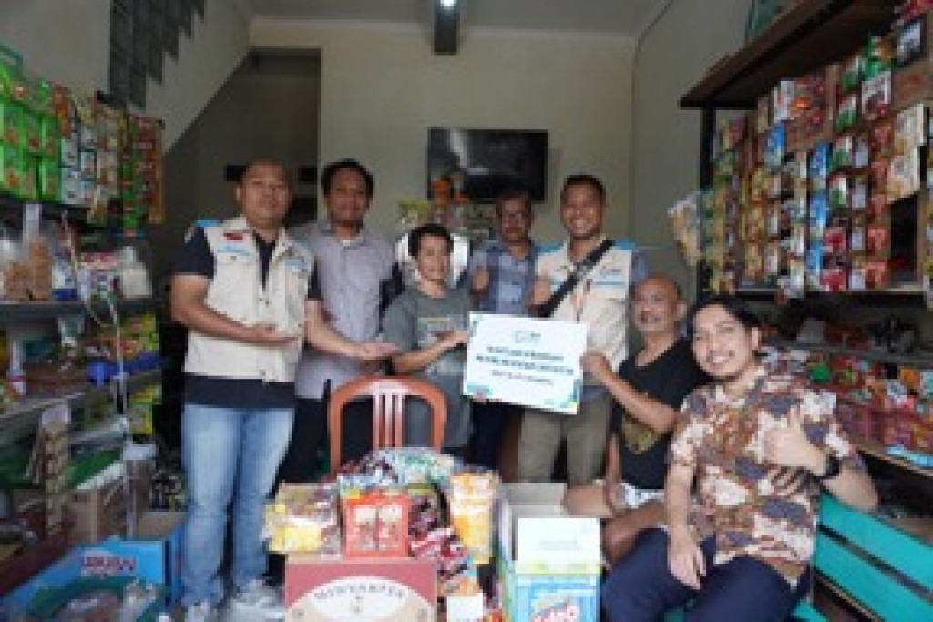 PLN dan YBM PLN Dorong UMKM Sukabumi Tumbuh Lewat Bantuan Modal Usaha dan Kesehatan