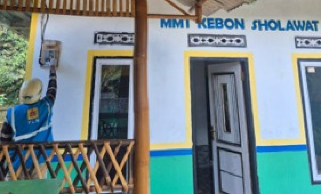PLN Sambungkan Listrik Gratis untuk Dua Madrasah di Cianjur melalui Light Up The Dream