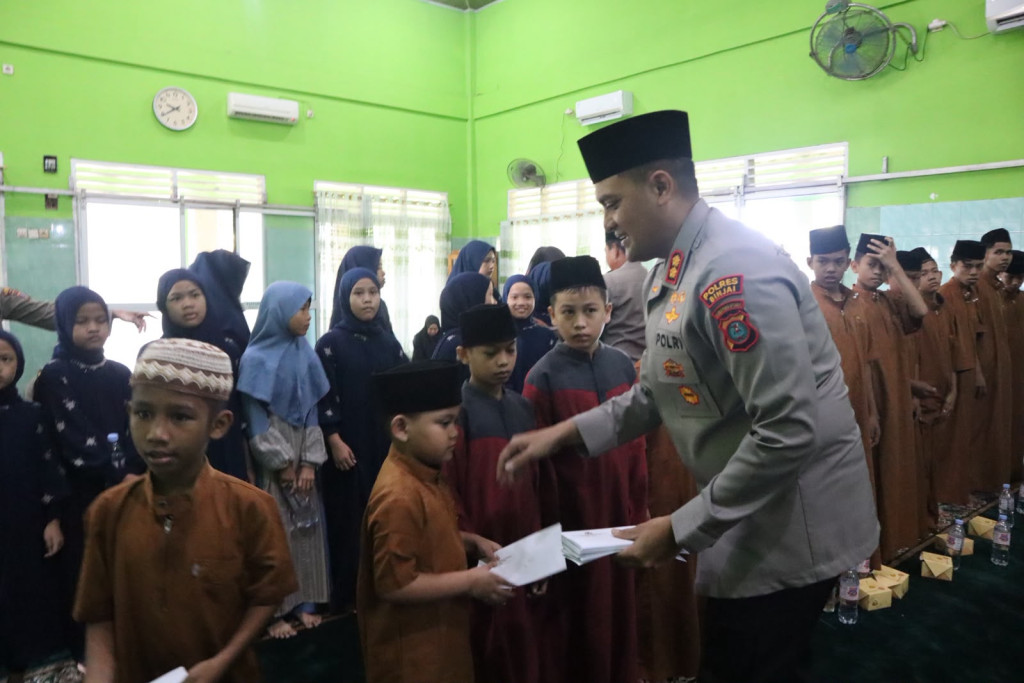 Polres Binjai Gelar Pengajian dan Doa Bersama Anak Yatim di Masjid Al-Ikhlas