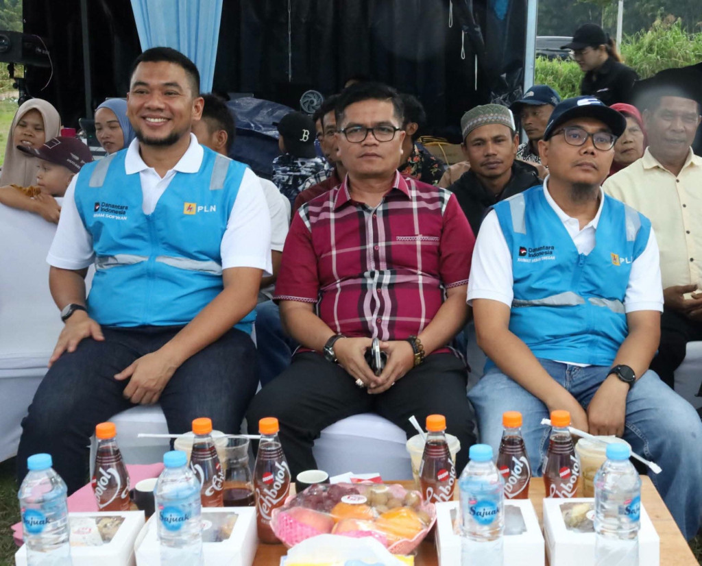 Sekda Madina: 8 Desa di Mandailing Natal Ditarget Teraliri Listrik Tahun 2026