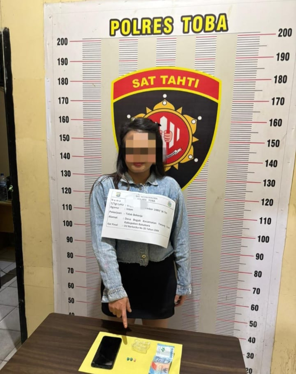 Seorang Wanita Ditangkap Saat Jual Ekstasi di Room Cafe di Balige