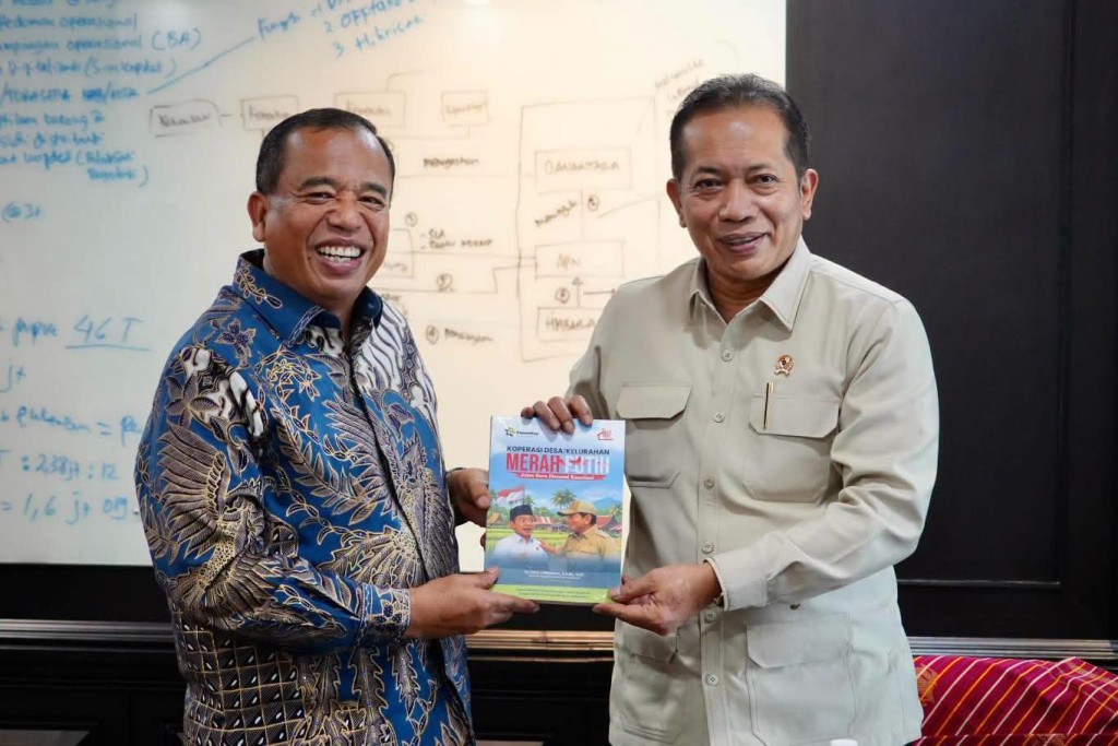 Temui Menteri Koperasi,Bupati Karo  Bahas Modernisasi Ekosistem Komoditas Lokal dan Pertanian Hortikultura
