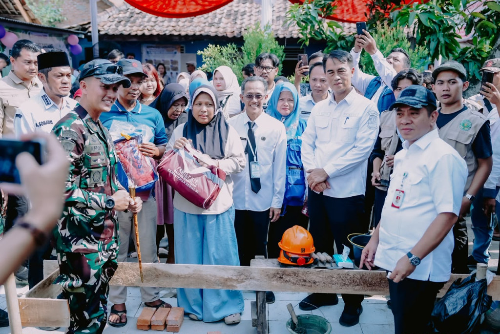 Terbesar ke-2 se-Indonesia, Pemkab Karawang Pacu Rehabilitasi 2.441  Rutilahu Demi Kesejahteraan Masyarakat Miskin