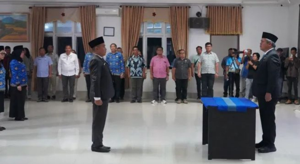 Wakil Bupati Taput Lantik Pejabat Administrator, Kepala UPTD Puskesmas, Pengawas, Fungsional di Tarutung