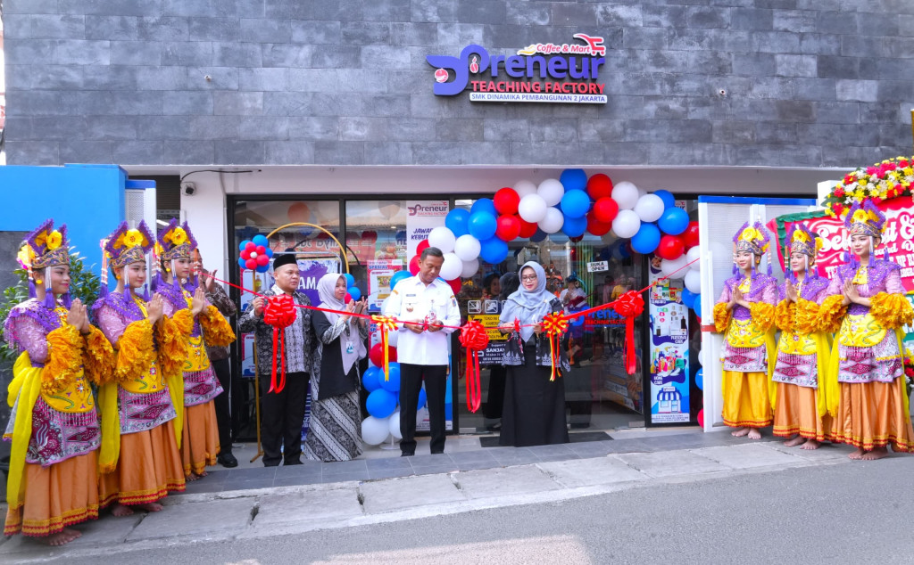 Walikota Munjirin Resmikan Teaching Factory D'Preneur Coffee and Mart, Cetak Lulusan SMK Siap Kerja dan Berwirausaha