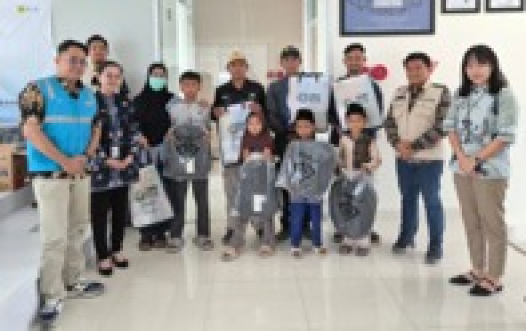 YBM PLN Indramayu Salurkan Perlengkapan Sekolah untuk 44 Anak, Dukung Semangat Belajar Generasi Muda