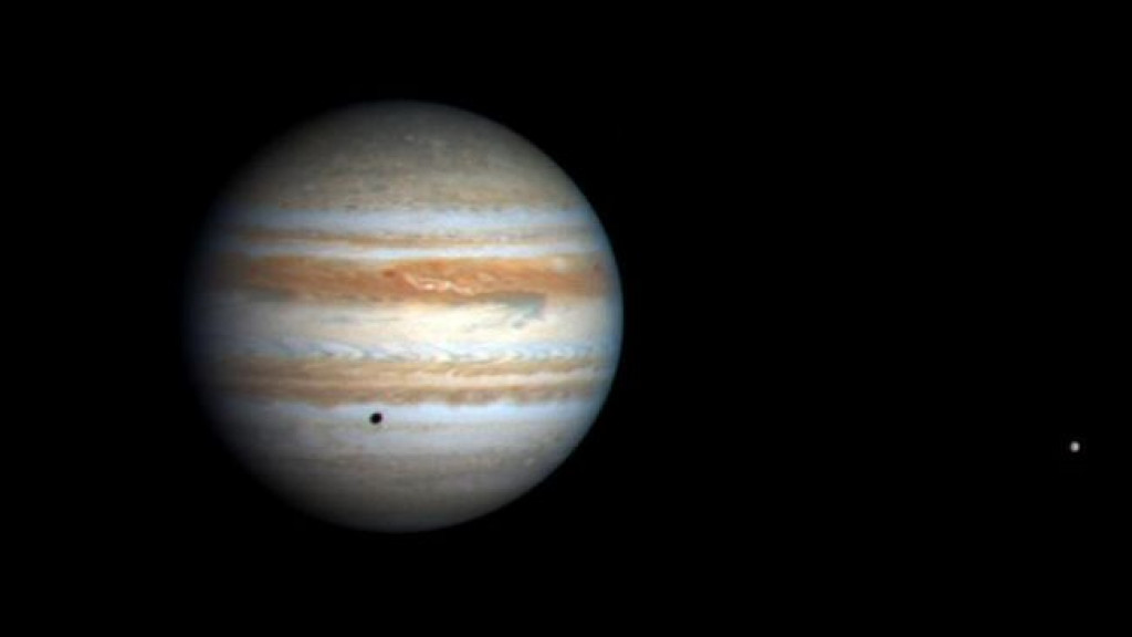 Jangan Lewatkan, Konjungsi Bulan-Jupiter Terjadi Sore Ini